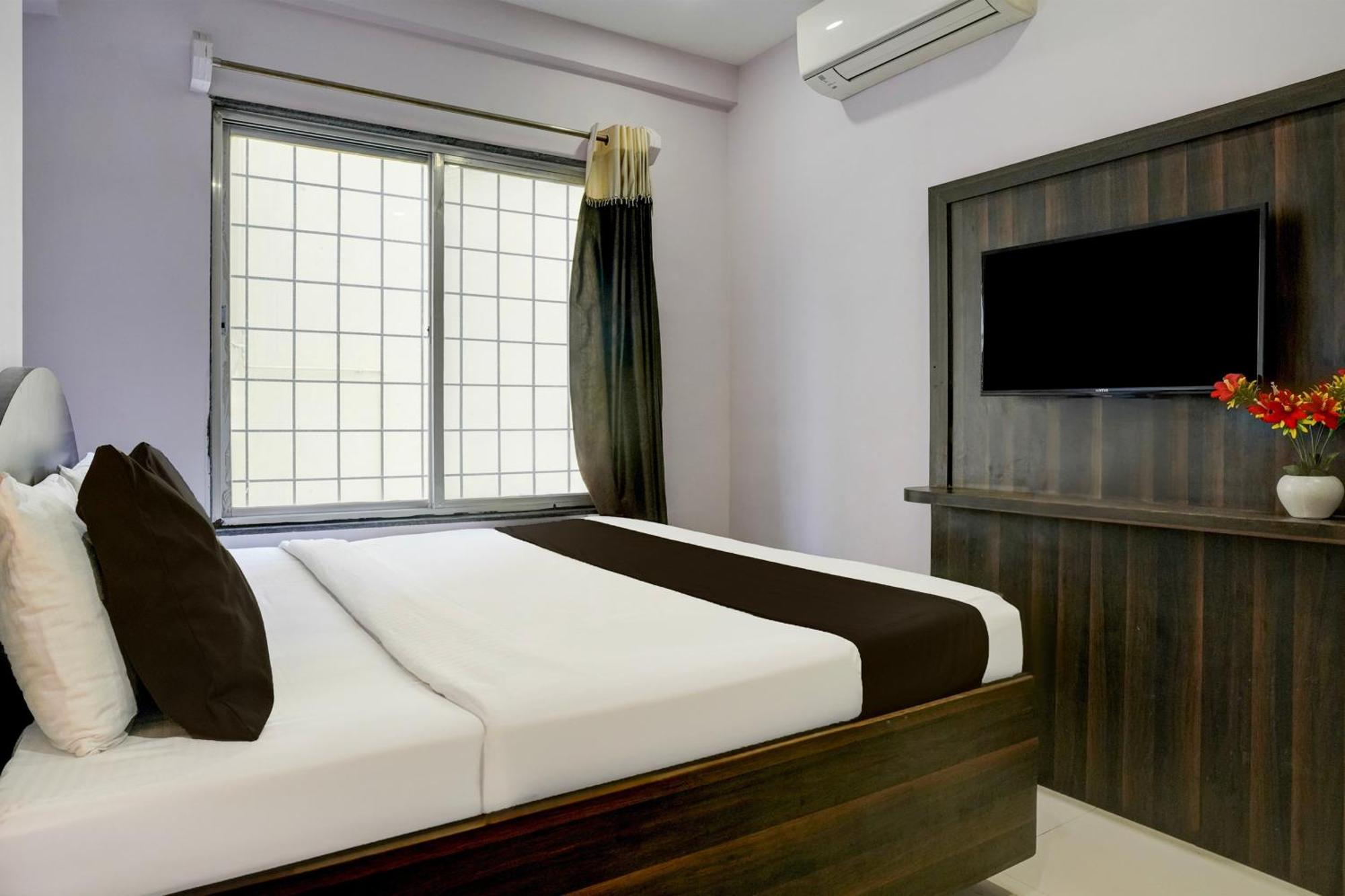 Super Hotel O Chhatrapati Nagar Ширди Екстериор снимка