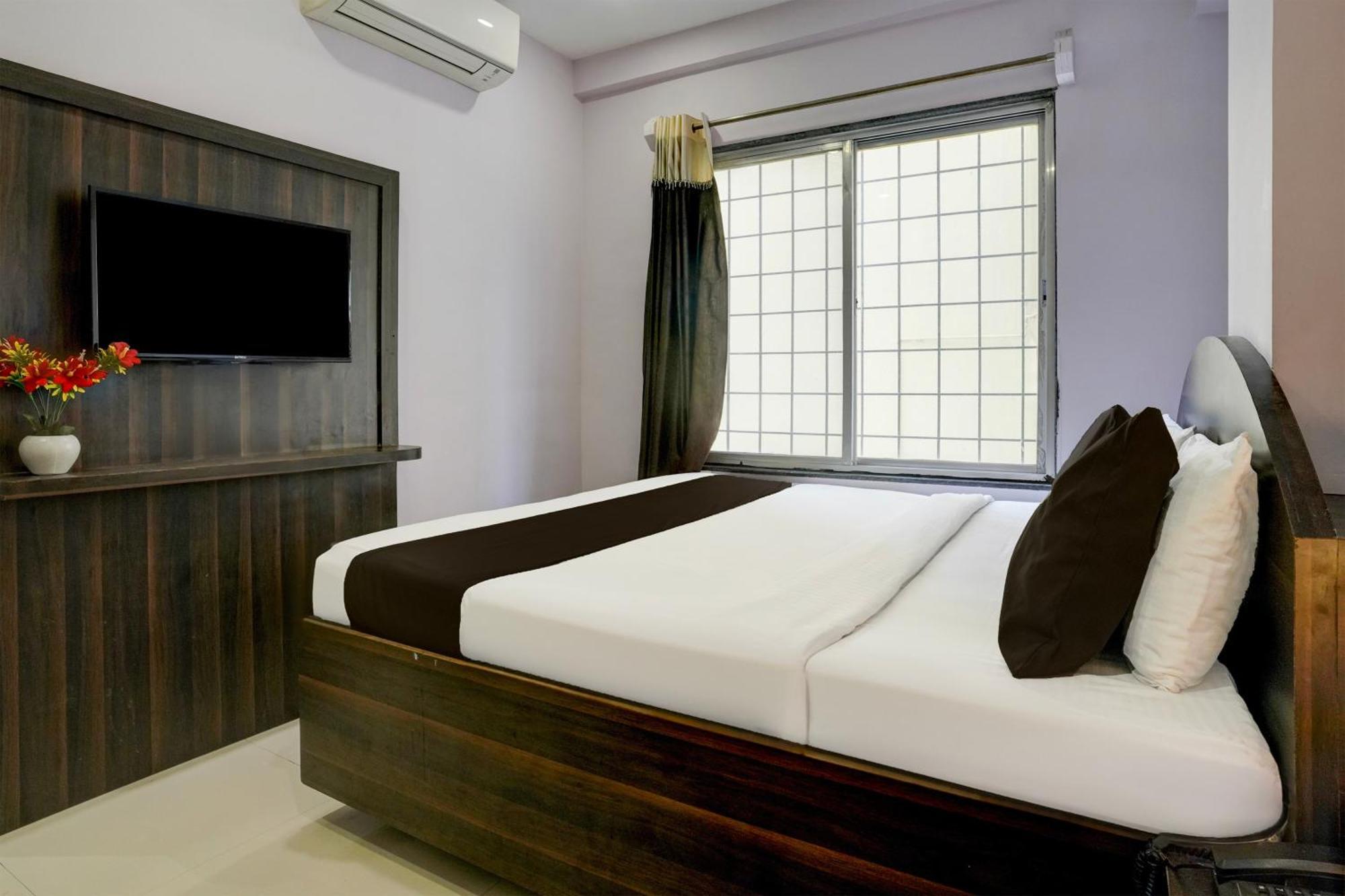 Super Hotel O Chhatrapati Nagar Ширди Екстериор снимка
