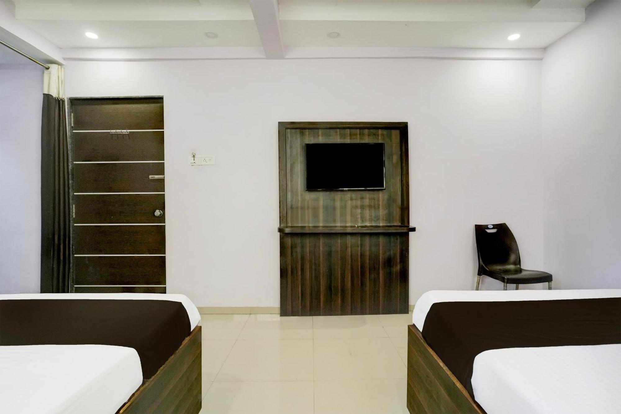 Super Hotel O Chhatrapati Nagar Ширди Екстериор снимка