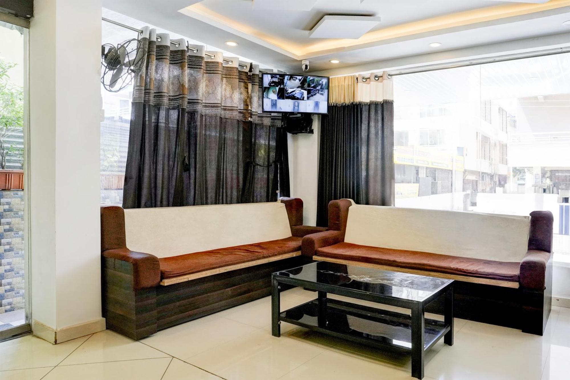 Super Hotel O Chhatrapati Nagar Ширди Екстериор снимка